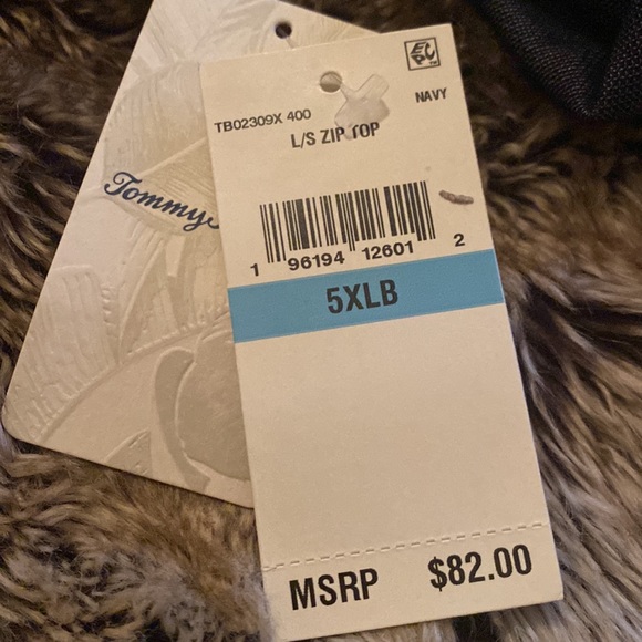 NWT Tommy Bahama 1/4 zip, navy top. Light, long sleeve. - Picture 6 of 6